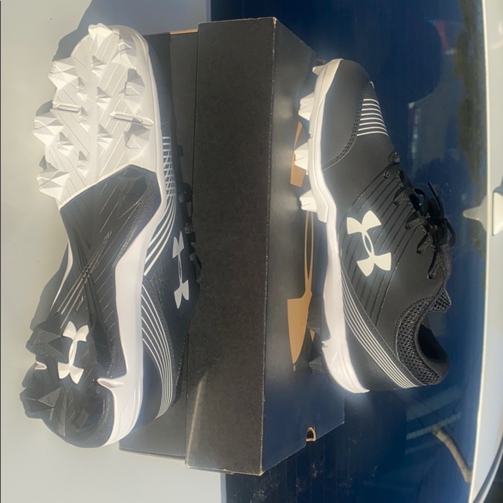 Under armor soccer/football cleats